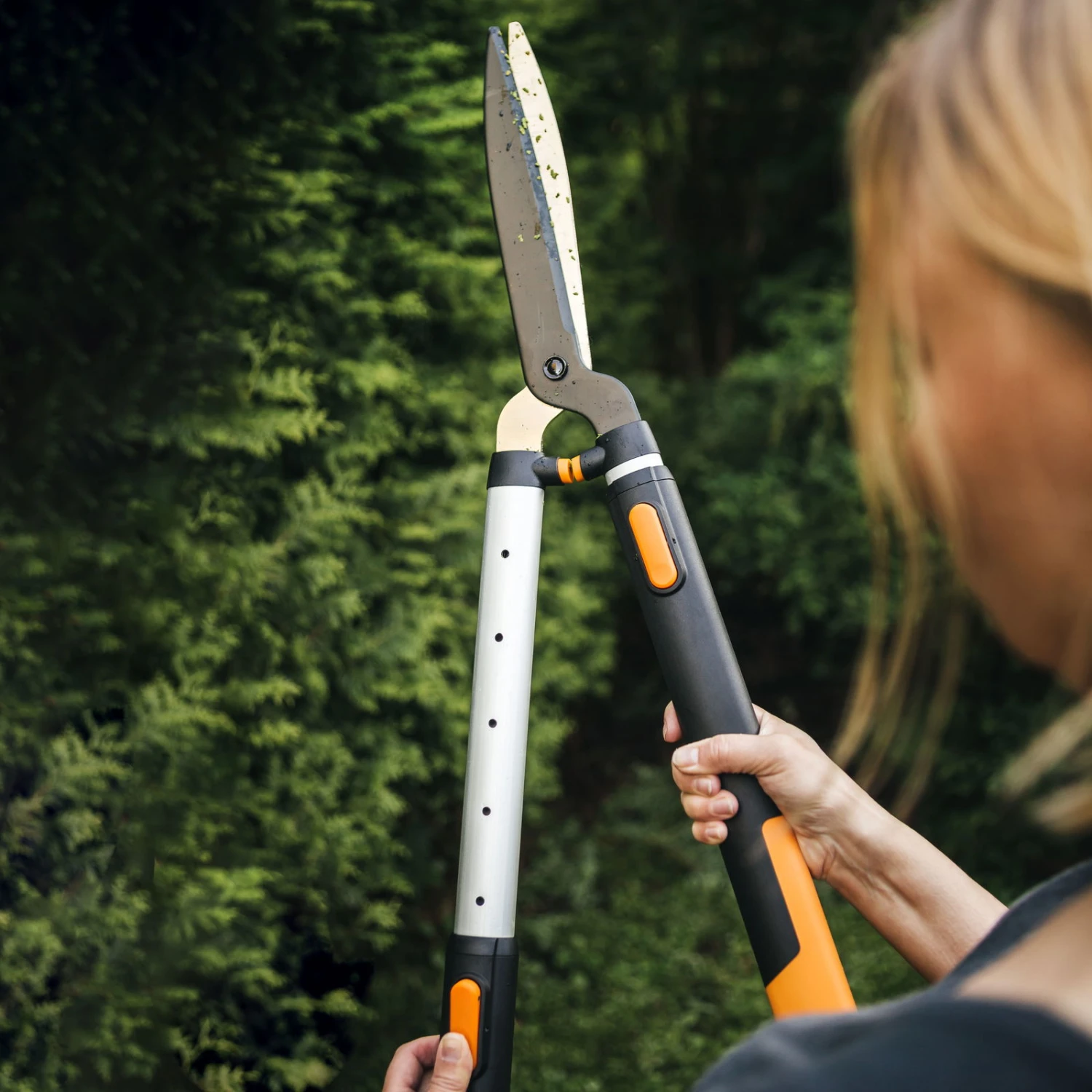 Fiskars SmartFit Teleskop Heckenschere – Bild 3
