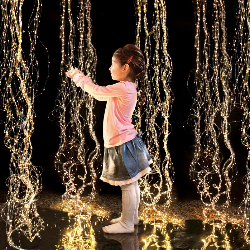 Kölle LED Regen 180 Lichter, Silberdraht, Warmweiß – Bild 3